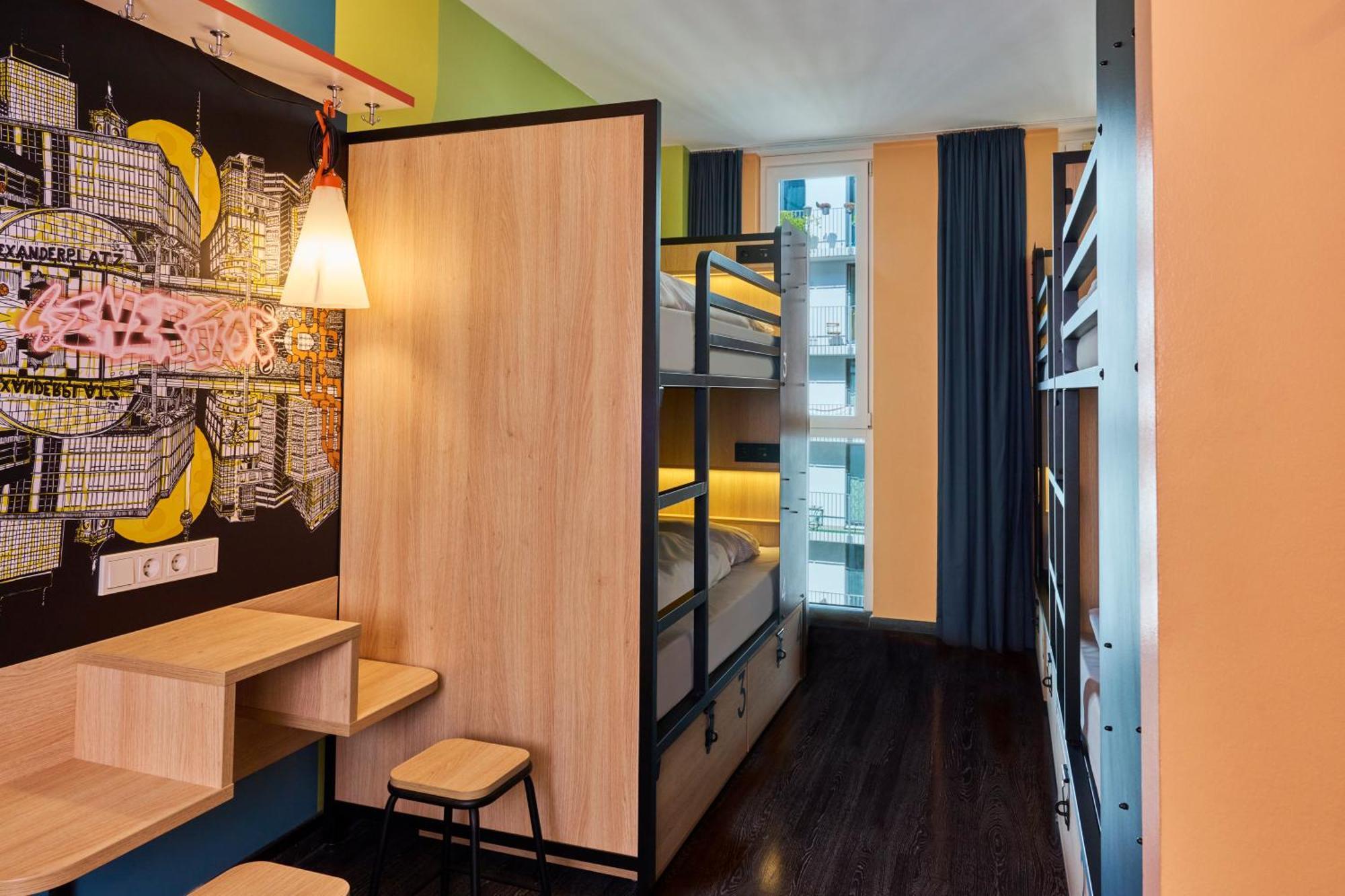 One80° Hostel *